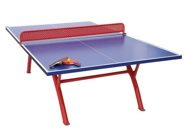 Kronenbreite der AP-Brett-Tischtennis-Tabelle-6mm im Freien mit dem roten Rohr-Bein