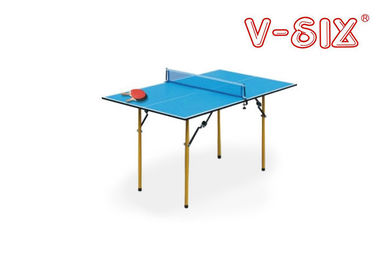 Unterschiedliche Farbe scherzt Tischtennis-Tabelle, die kleinere faltbare einfache installieren